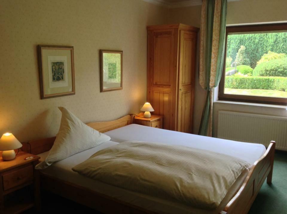 Haus Diana Bed and Breakfast Dottingen  Buitenkant foto