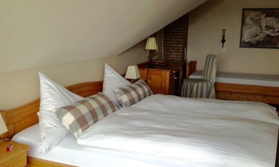 Haus Diana Bed and Breakfast Dottingen  Buitenkant foto
